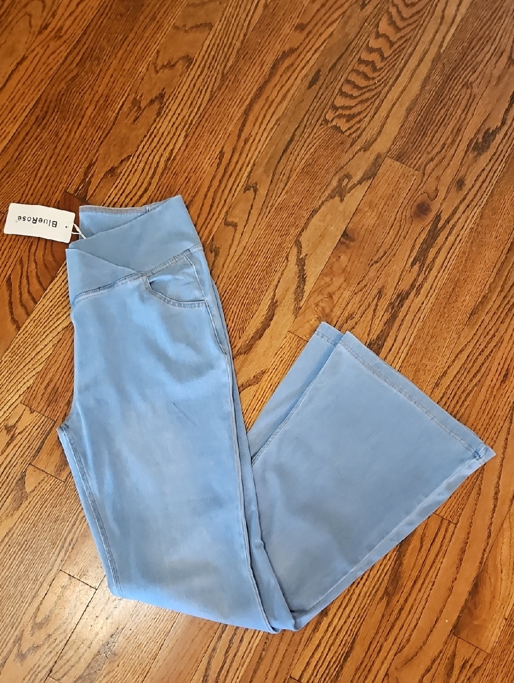 NWT Blue Rose High-Waist Flare Jeans in Light Blue - Picture 14 of 14
